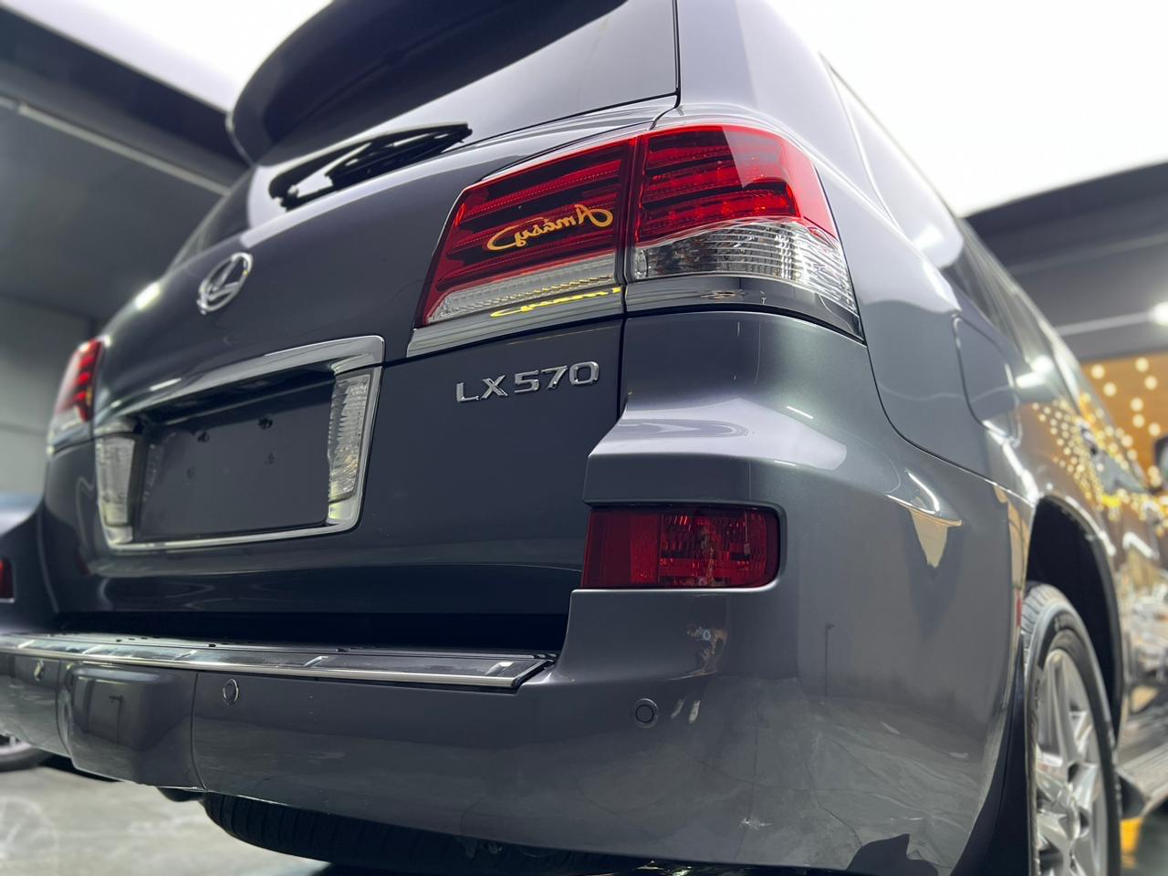 Car Image 2015 LEXUS LX