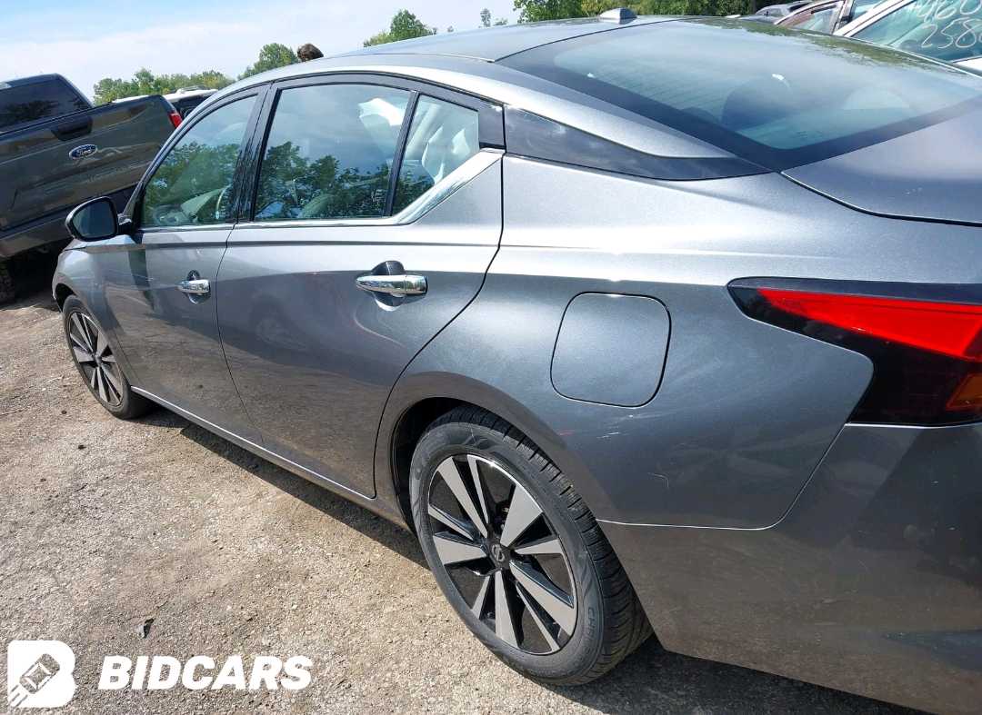 Car Image 2020 NISSAN ALTIMA
