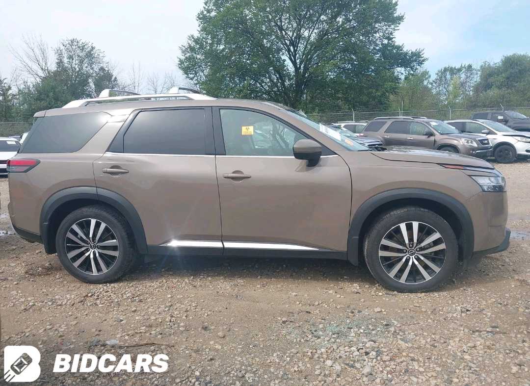 Car Image 2024 NISSAN PATHFINDER
