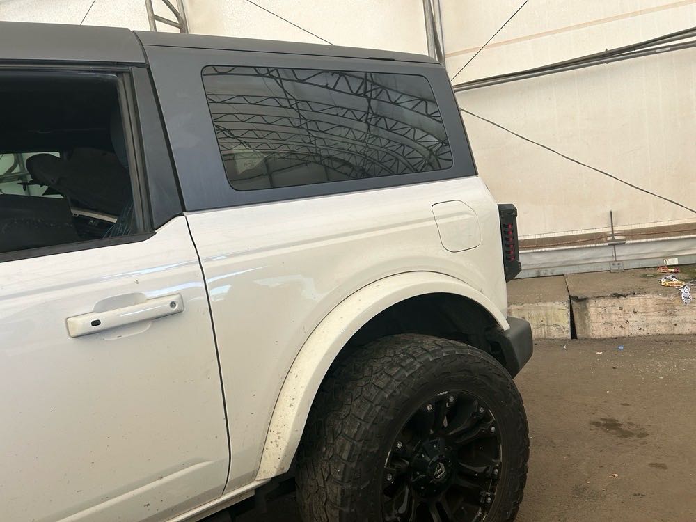 Car Image 2022 FORD BRONCO