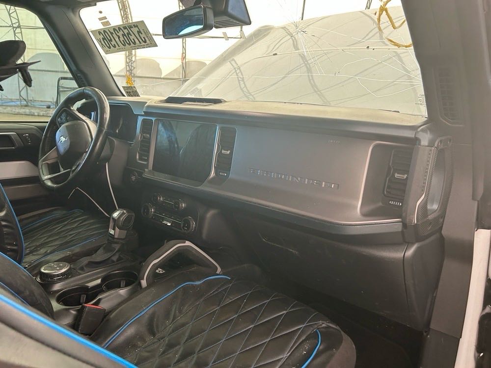 Car Image 2022 FORD BRONCO