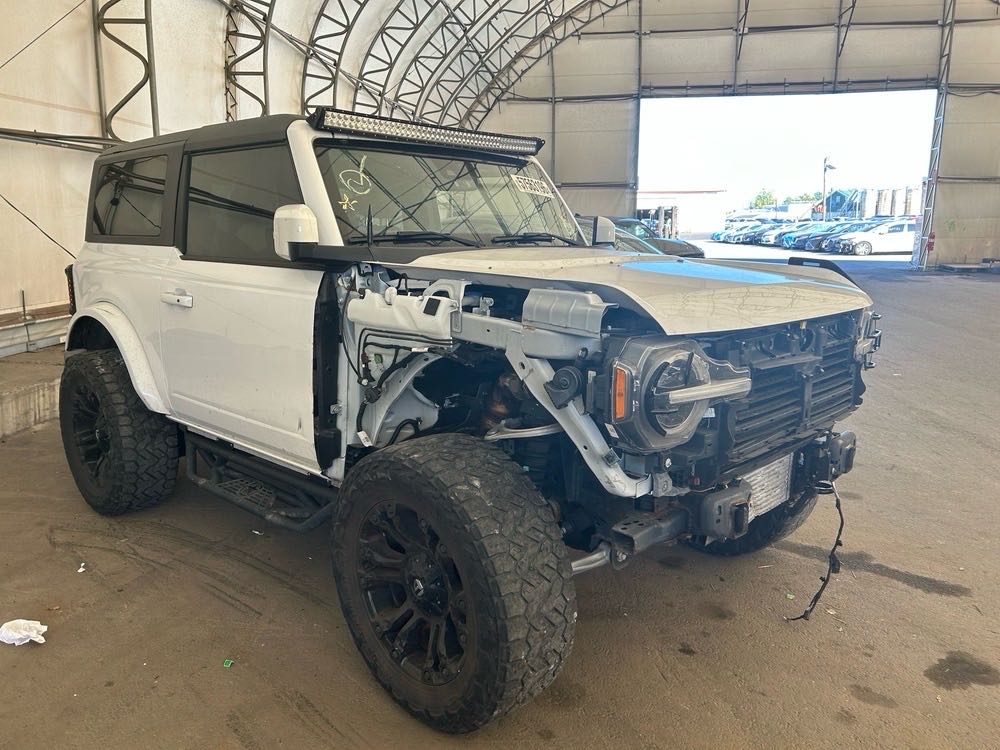 Car Image 2022 FORD BRONCO