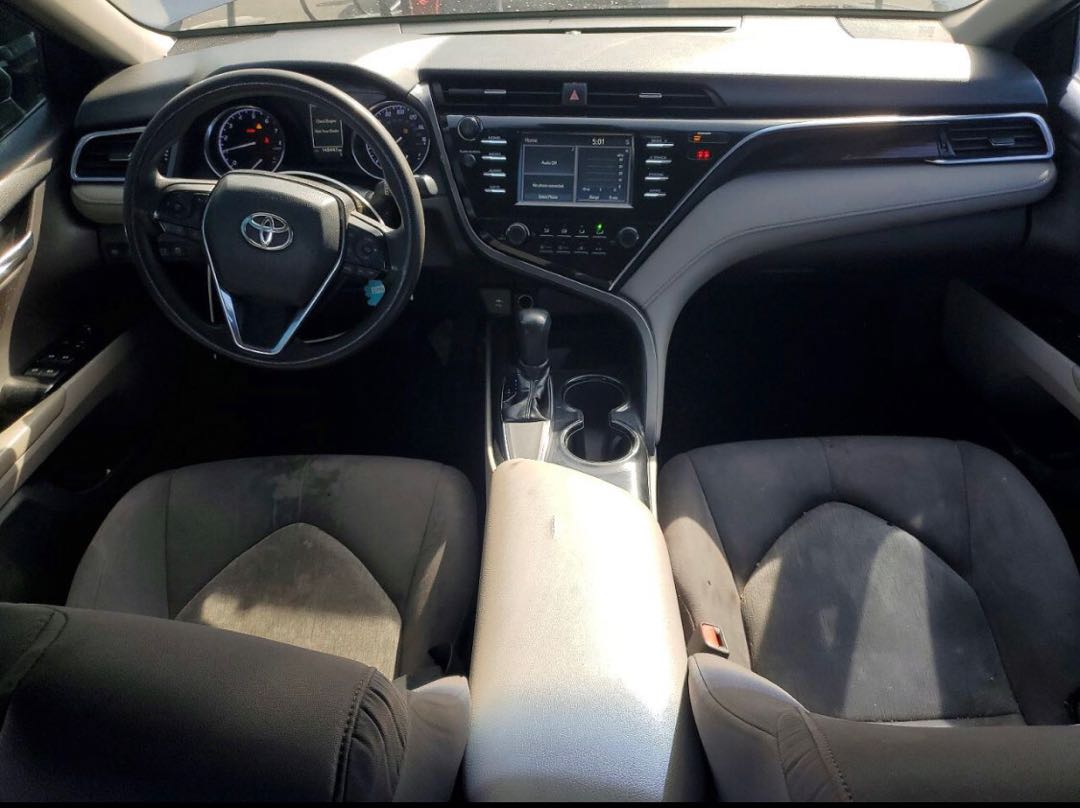 Car Image 2018 TOYOTA CAMRY
