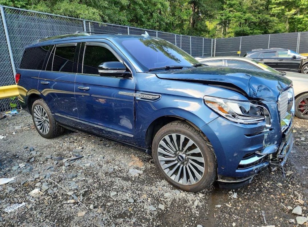 Car Image 2019 LINCOLN NAVIGATOR
