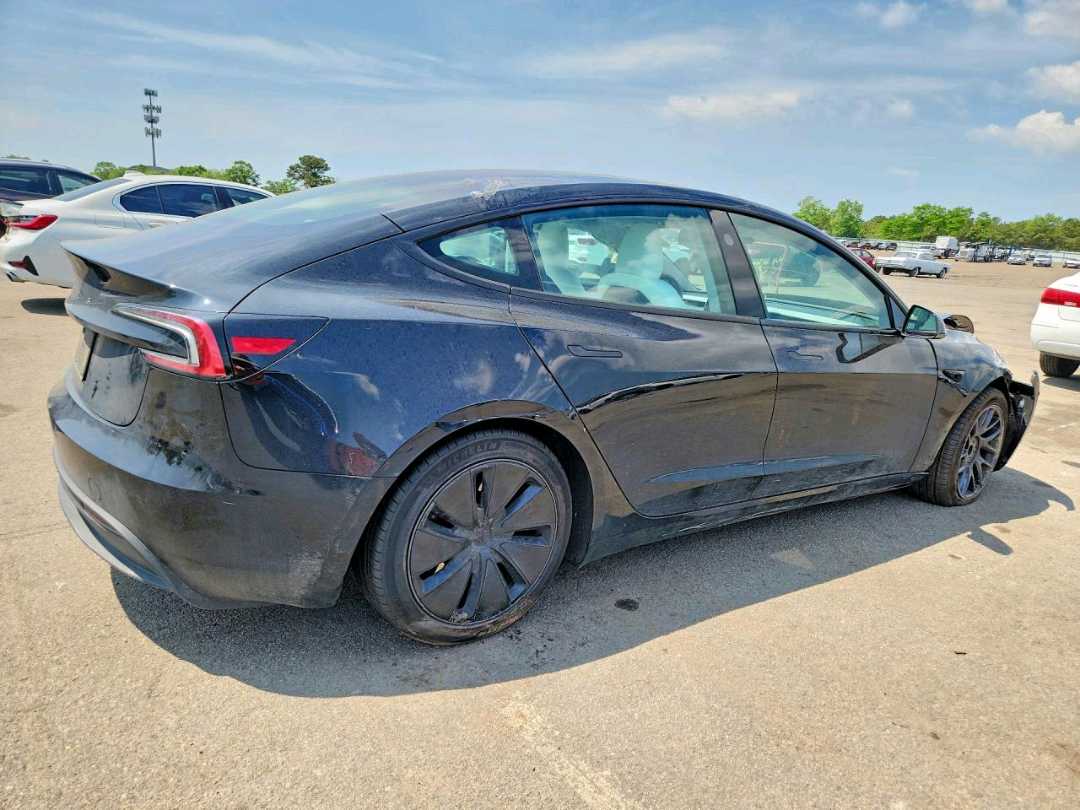 Car Image 2025 TESLA Model 3