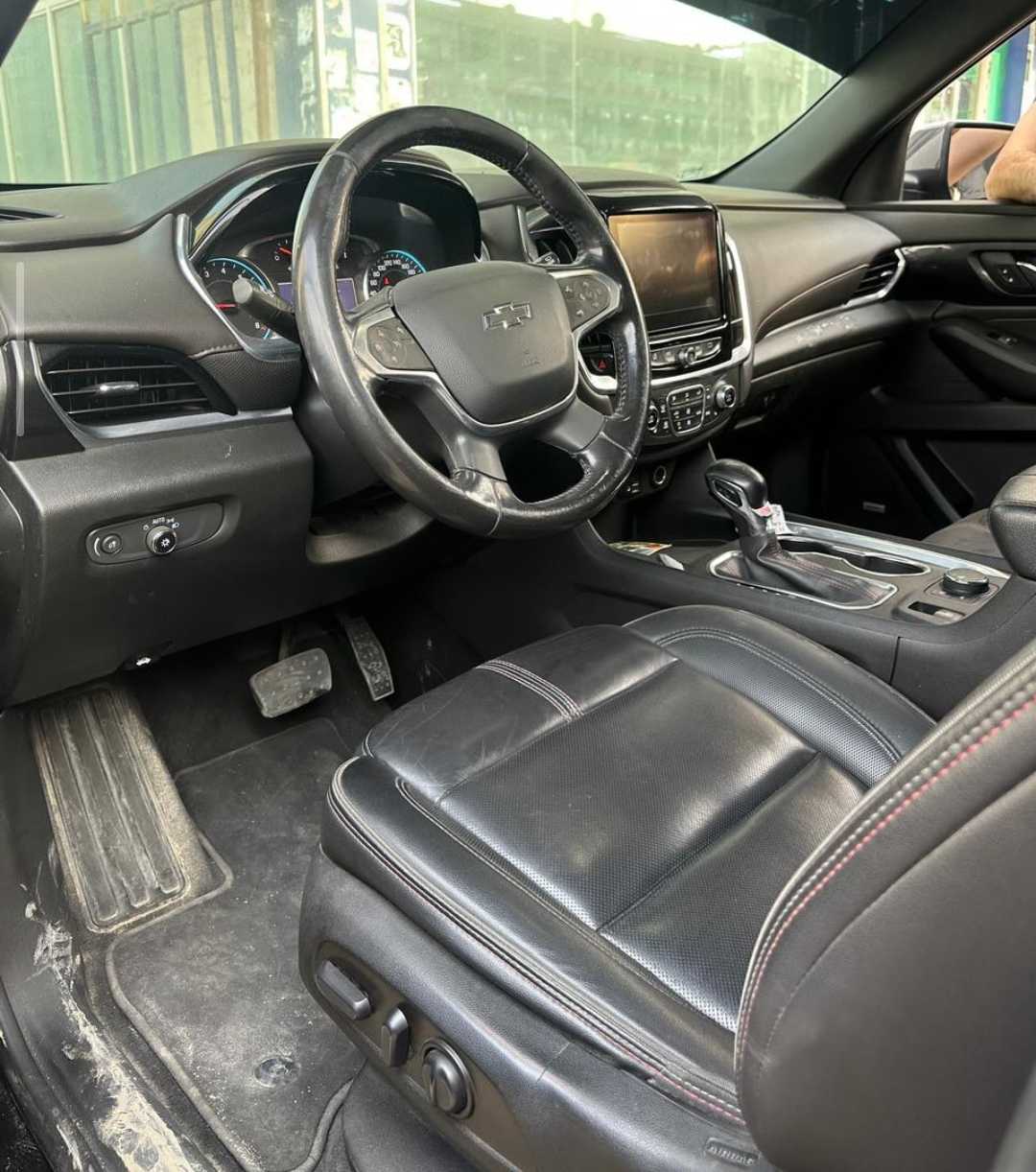 Car Image 2022 CHEVROLET TRAVERSE