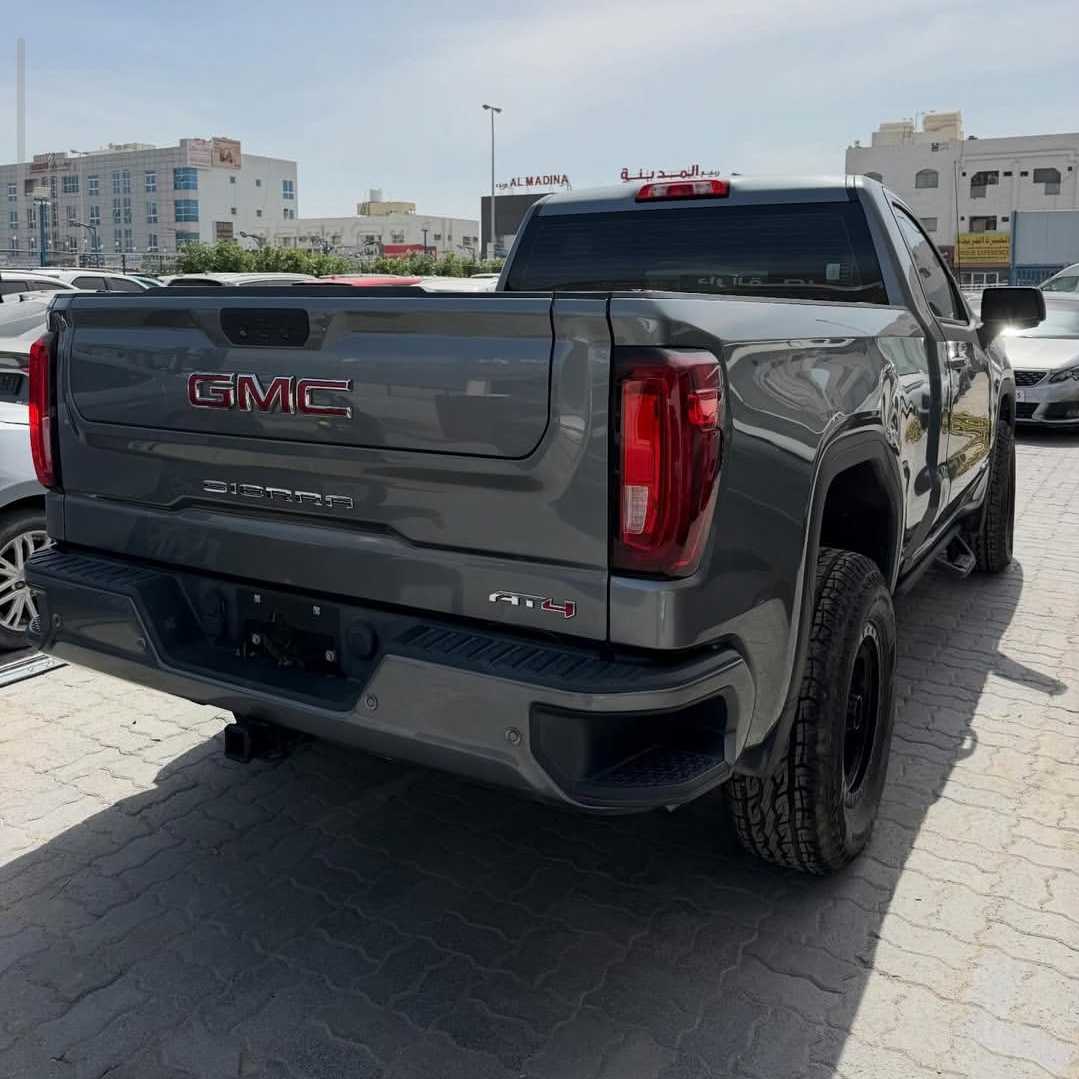 Car Image 2021 GMC SIERRA