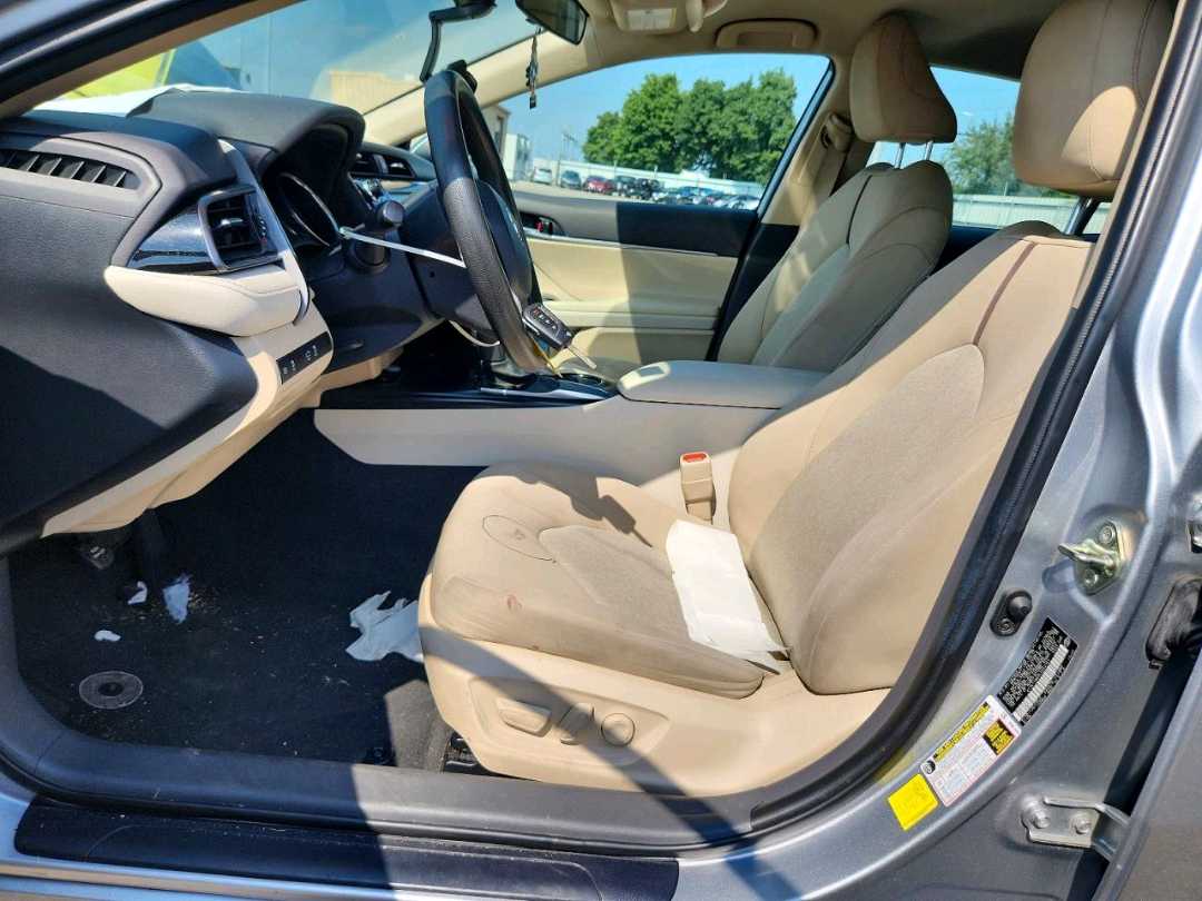 Car Image 2020 TOYOTA CAMRY