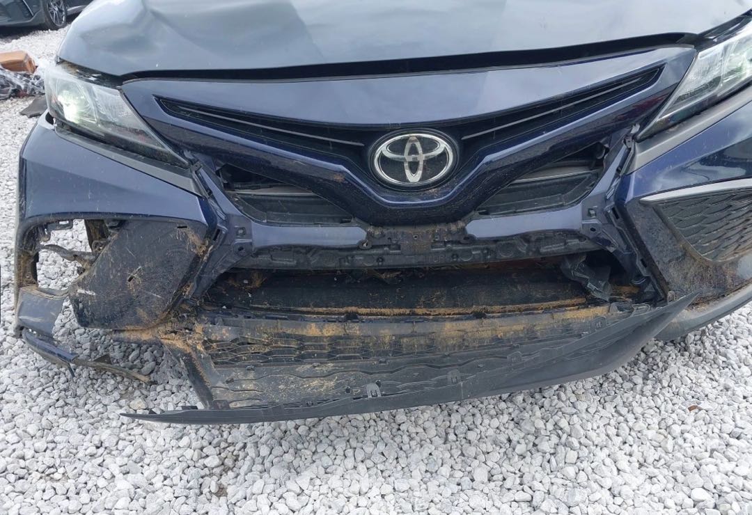 Car Image 2022 TOYOTA CAMRY