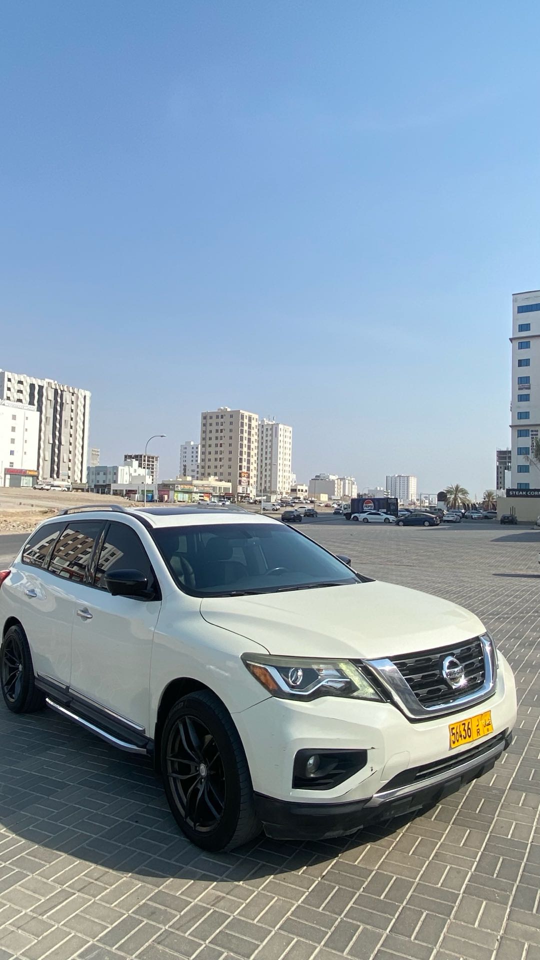Car Image 2017 NISSAN PATHFINDER PLATINUM