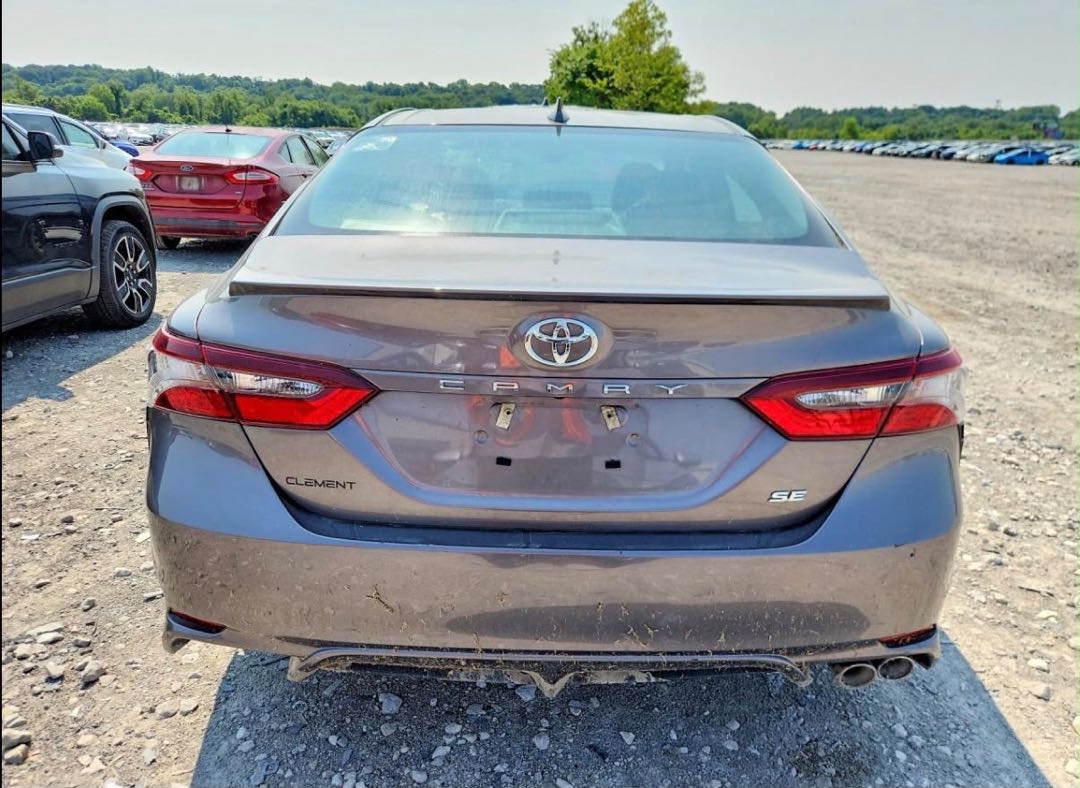 Car Image 2022 TOYOTA CAMRY