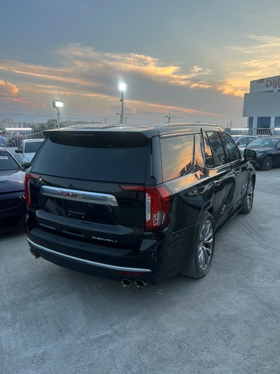 Car Image 2021 GMC YUKON
