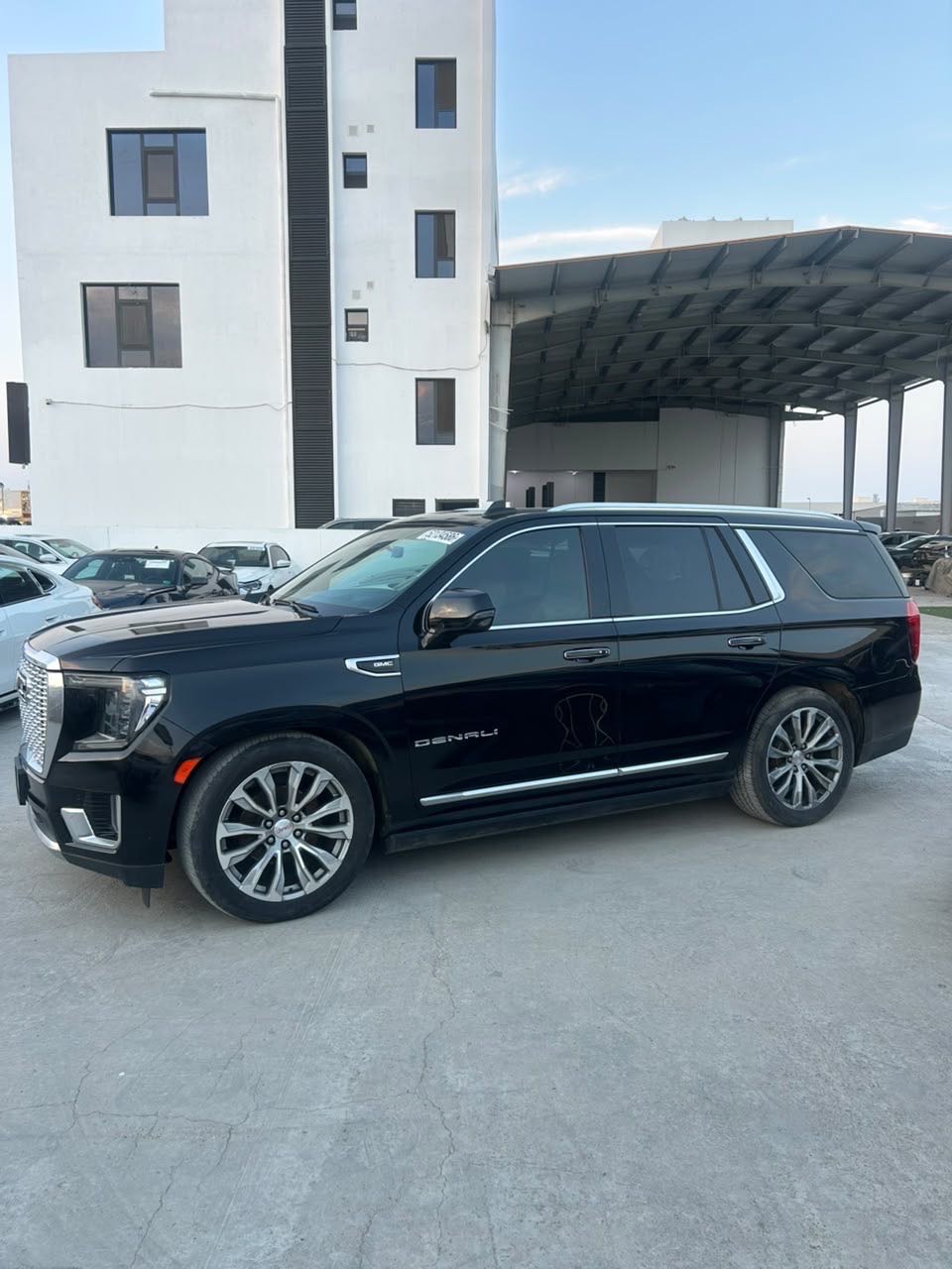 Car Image 2021 GMC YUKON