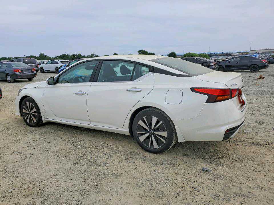 Car Image 2020 NISSAN ALTIMA