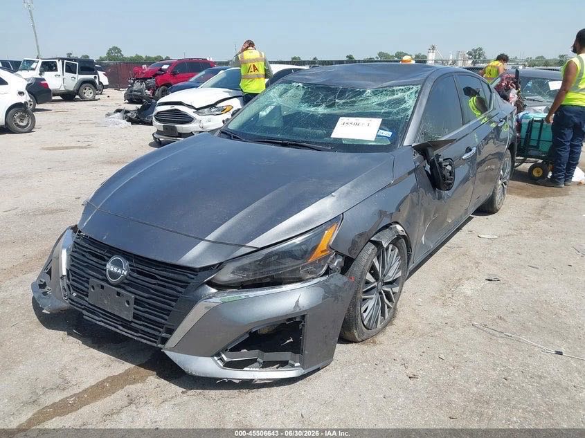 Car Image 2024 NISSAN ALTIMA