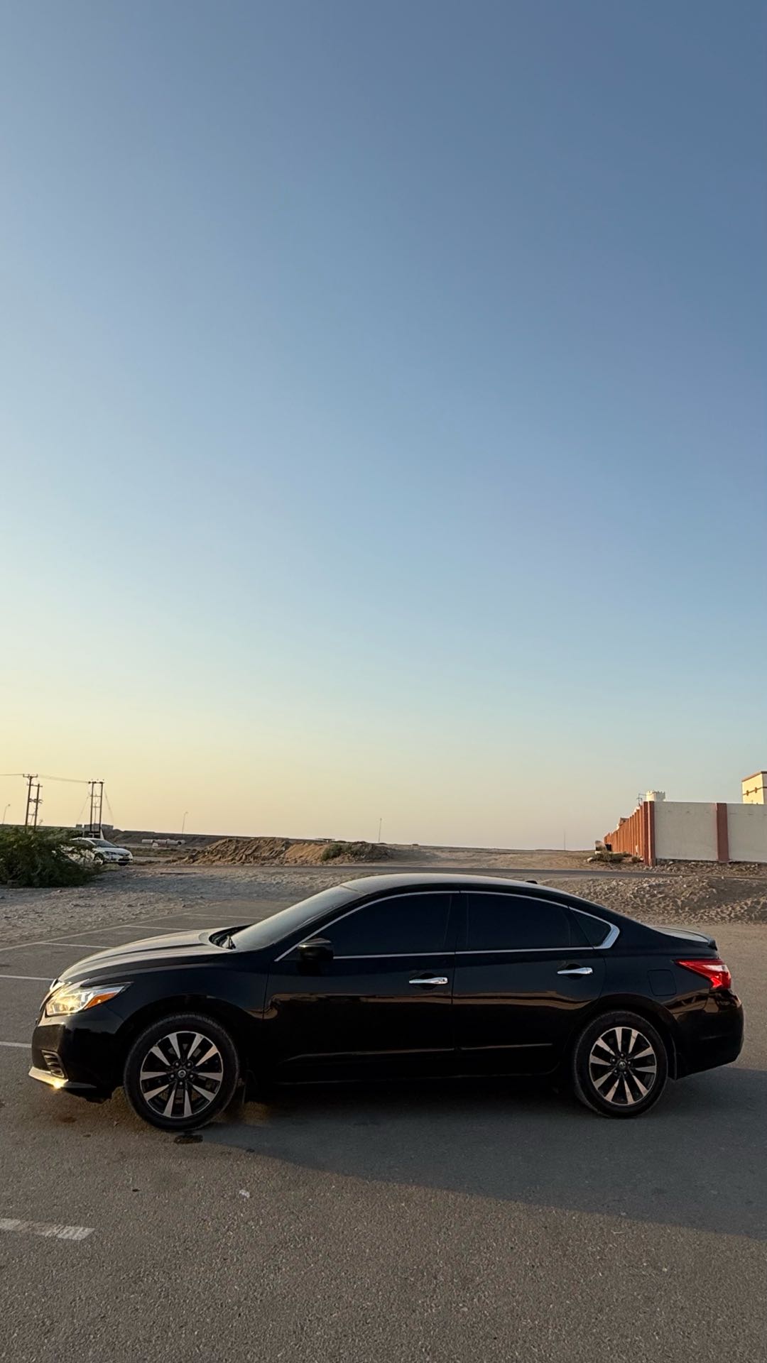 Car Image 2017 NISSAN ALTIMA SV