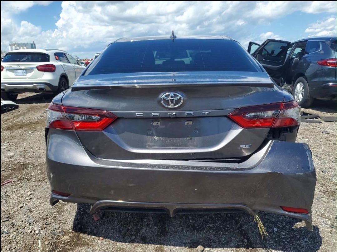 Car Image 2022 TOYOTA CAMRY