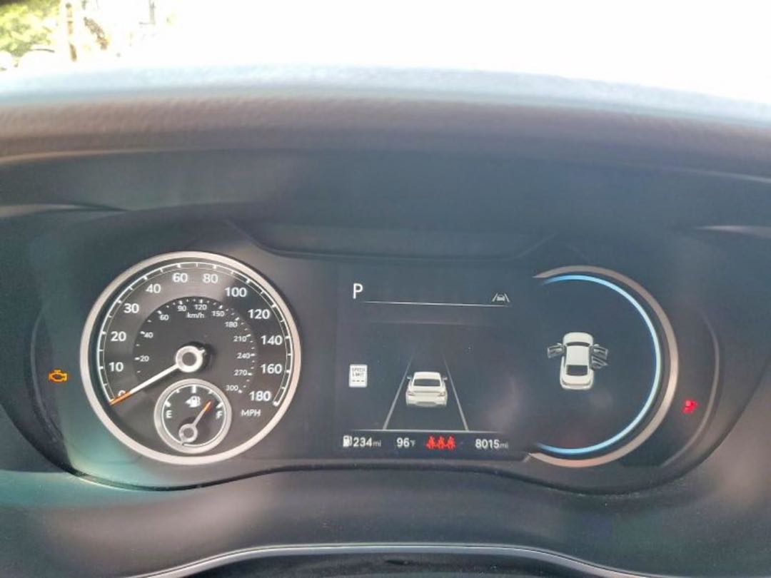Car Image 2025 GENESIS G70
