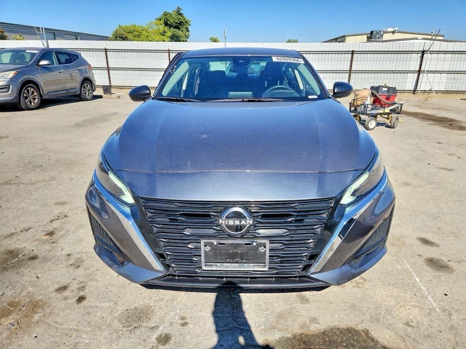 Car Image 2024 NISSAN ALTIMA