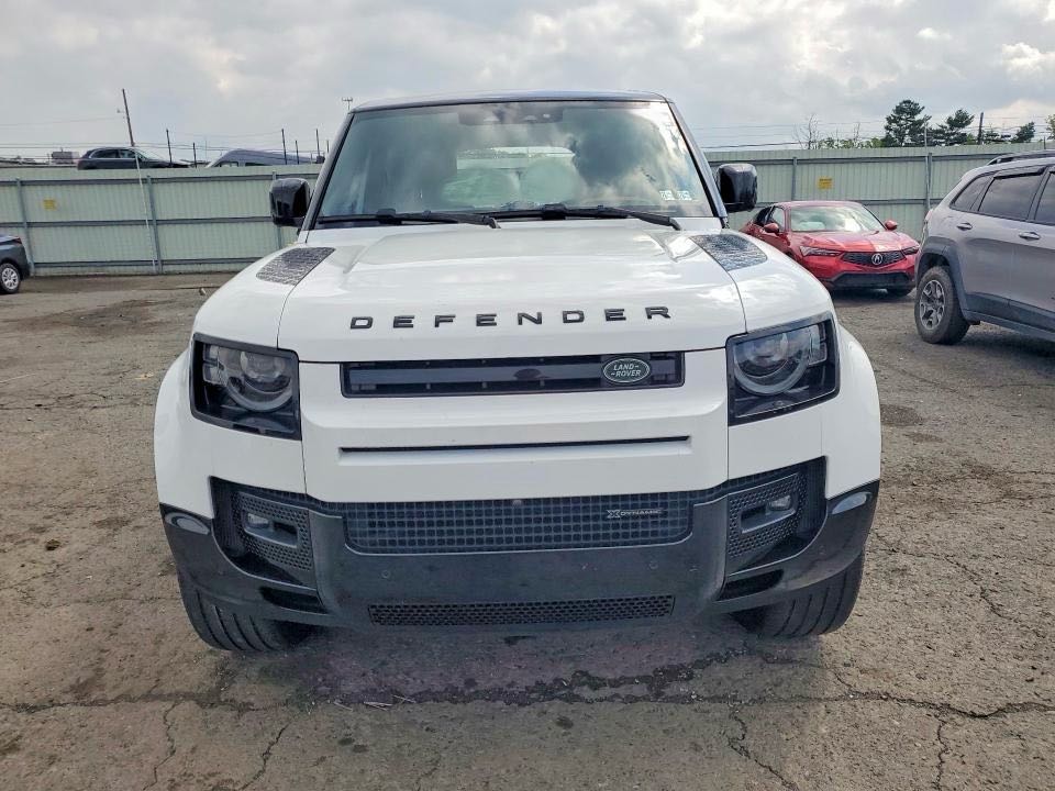 Car Image 2023 LAND ROVER DEFENDER