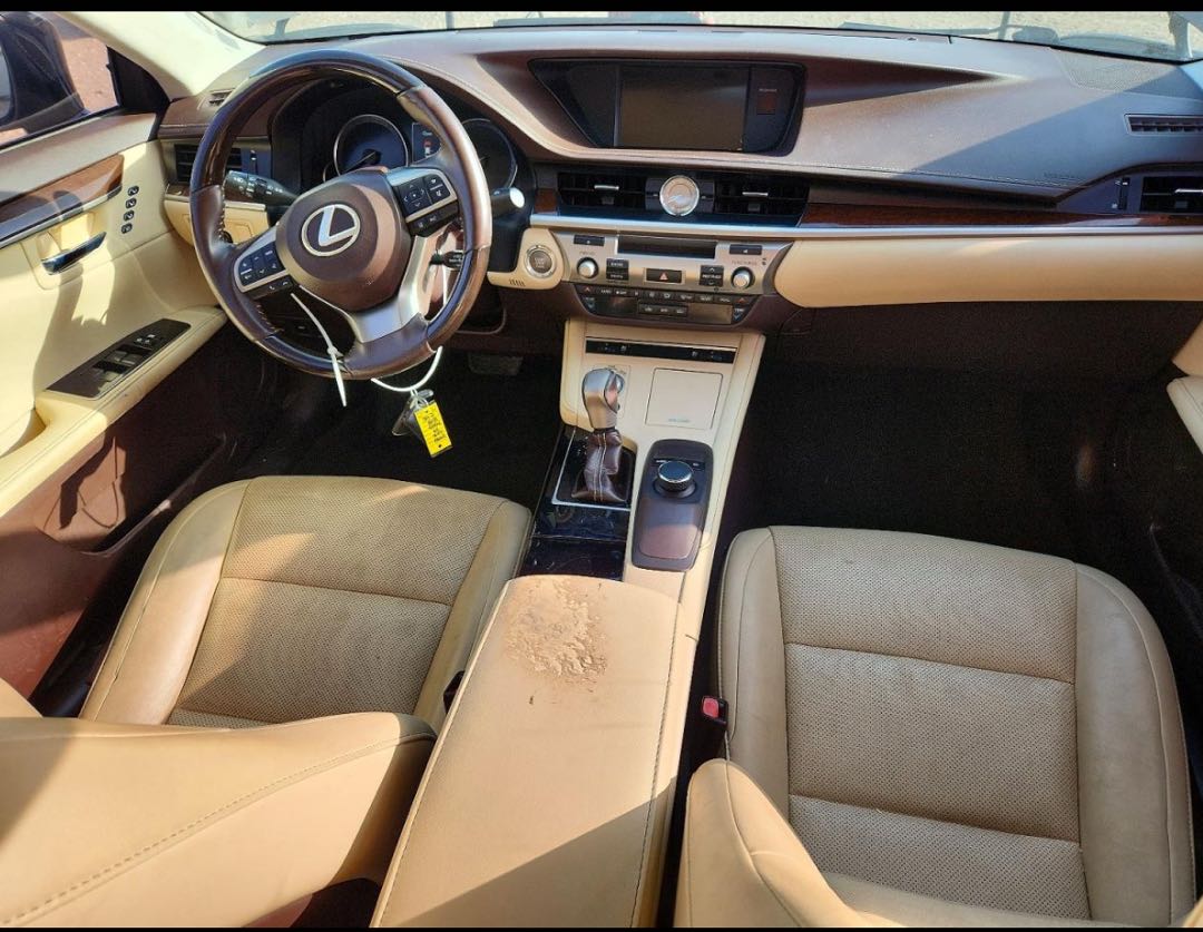 Car Image 2018 LEXUS ES