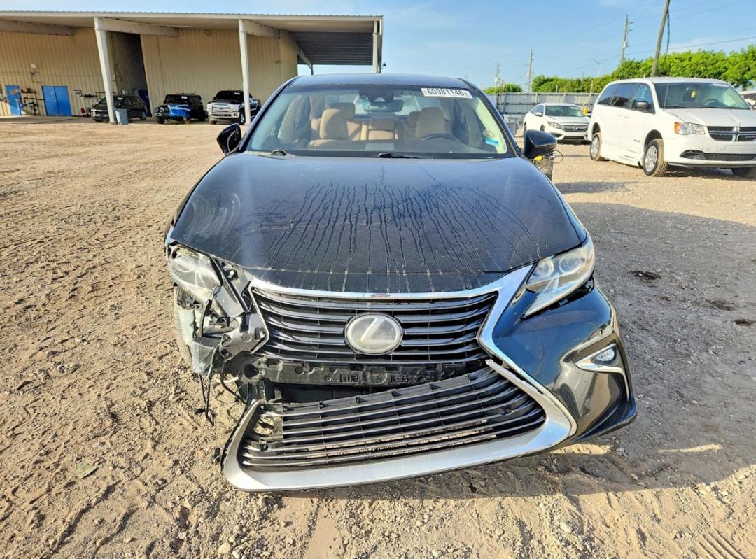 Car Image 2018 LEXUS ES