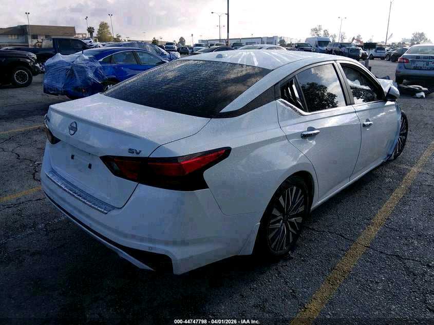 Car Image 2024 NISSAN ALTIMA
