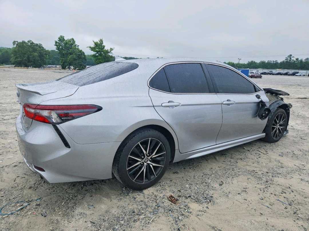 Car Image 2022 TOYOTA CAMRY