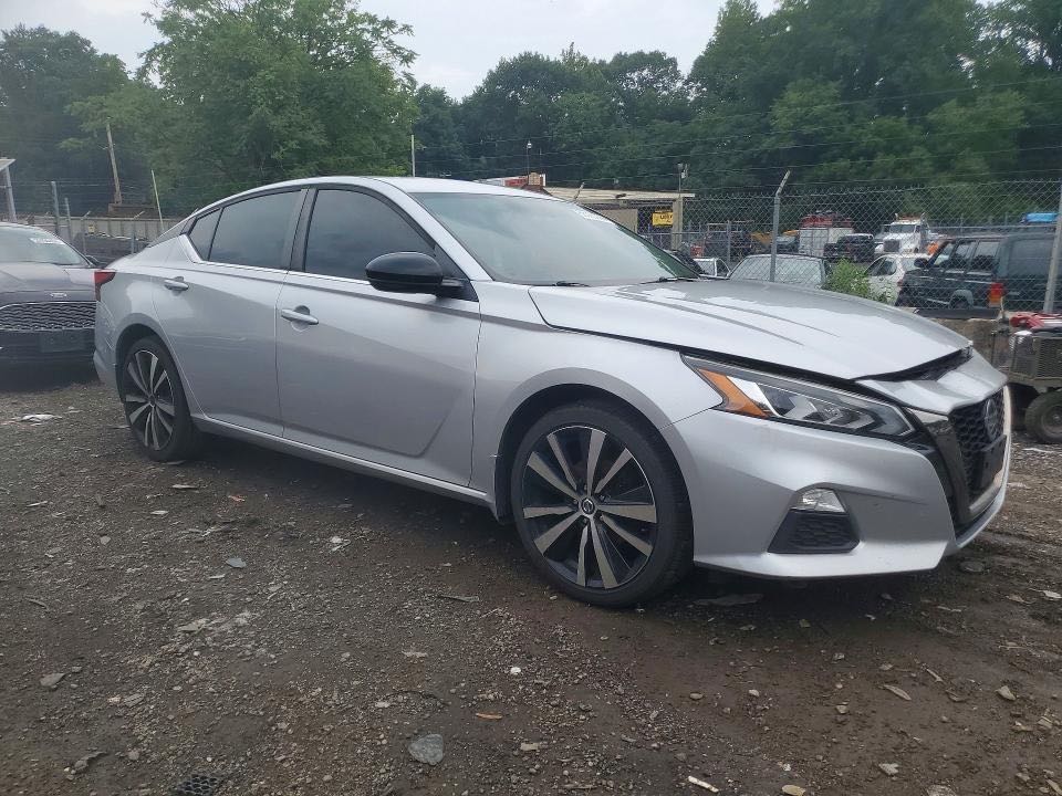 Car Image 2019 NISSAN ALTIMA
