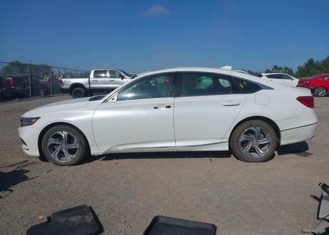 Car Image 2018 HONDA ACCORD