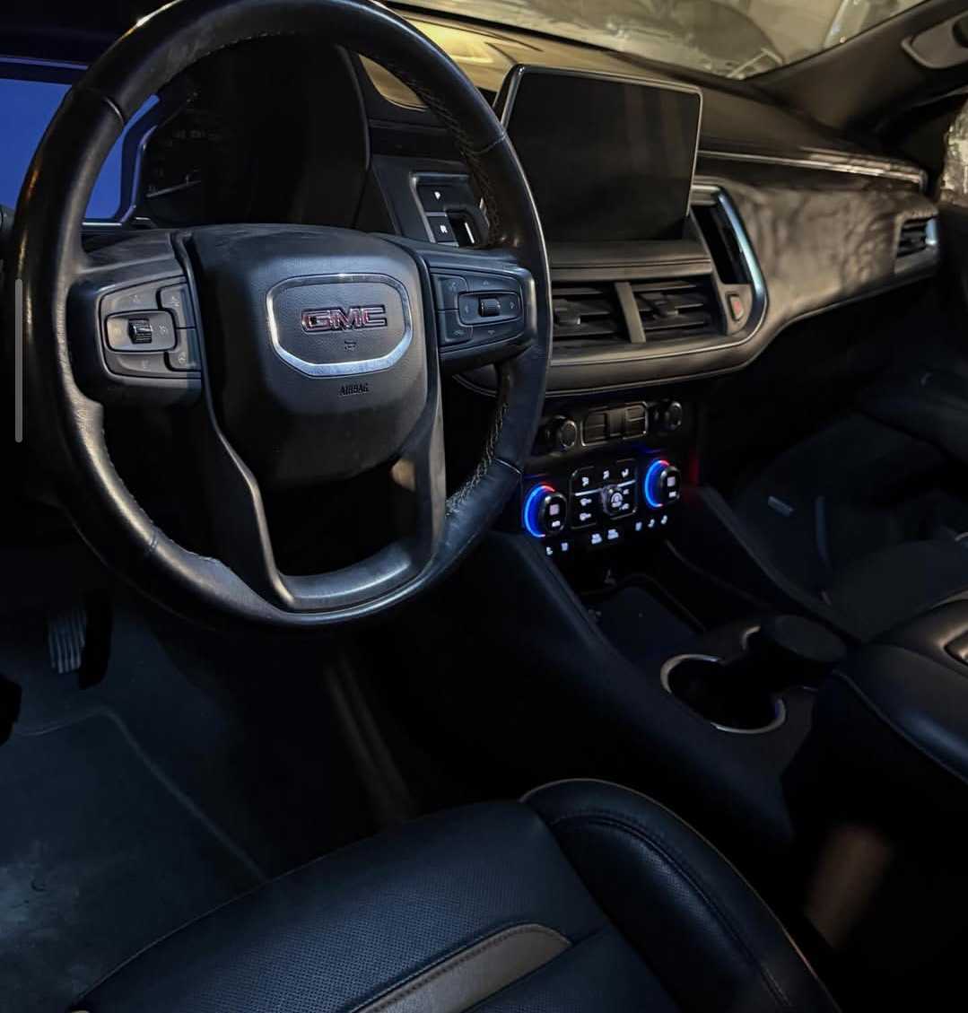 Car Image 2021 GMC YUKON