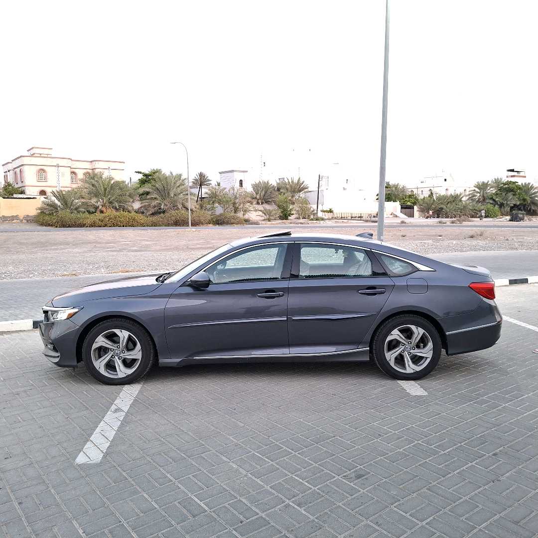 Car Image 2018 HONDA ACCORD EXL