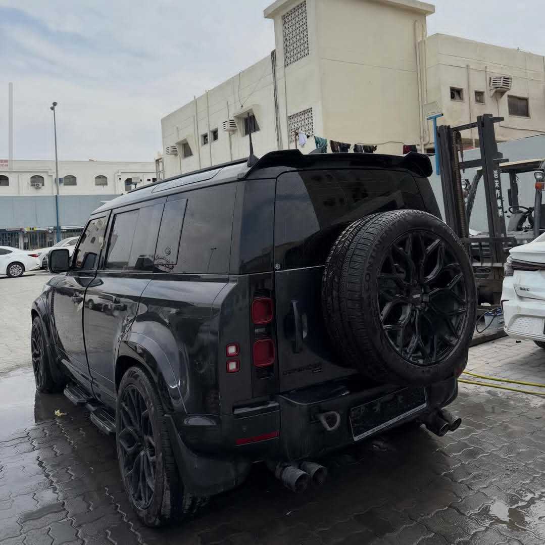 Car Image 2023 LAND ROVER DEFENDER
