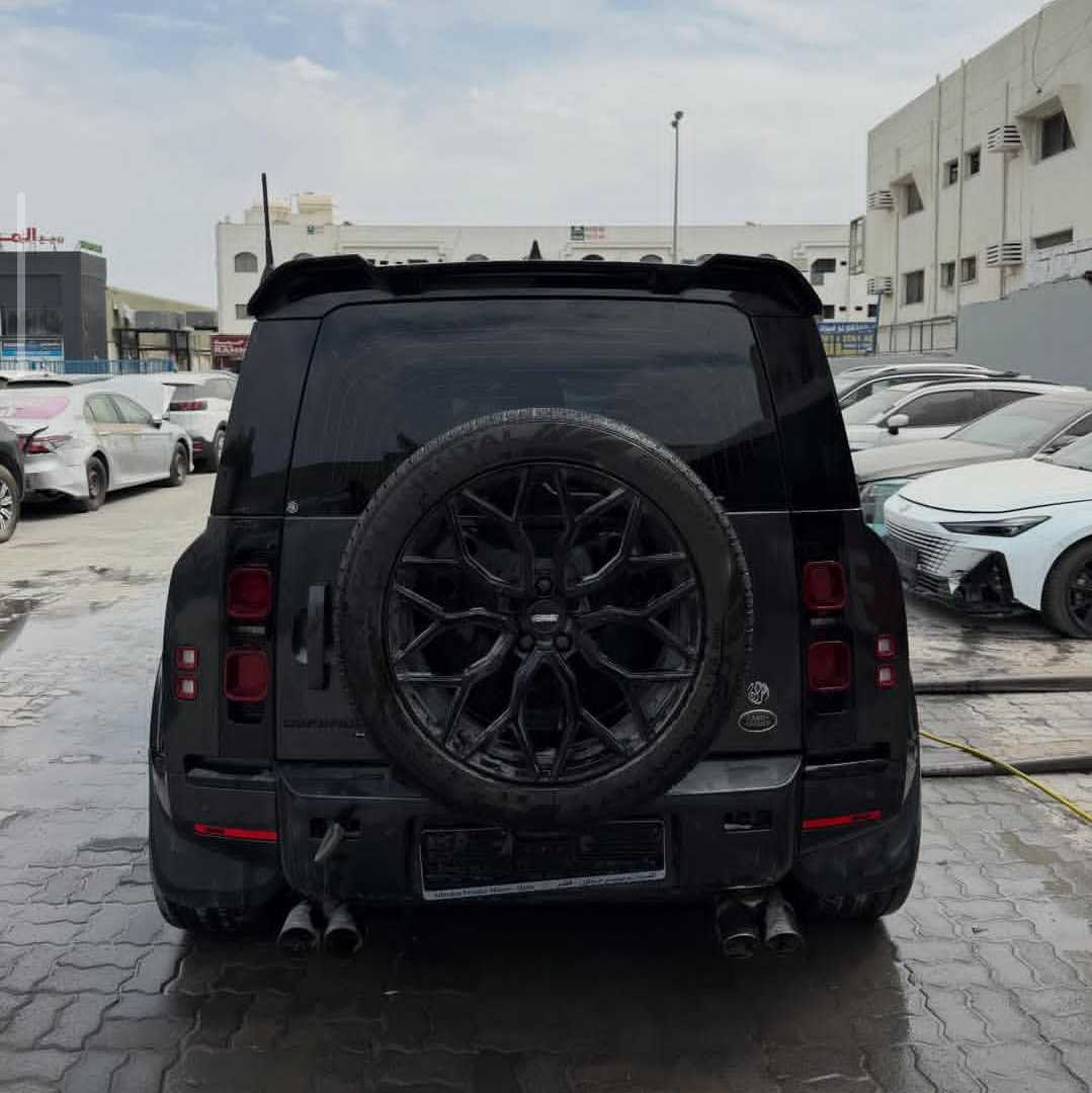 Car Image 2023 LAND ROVER DEFENDER