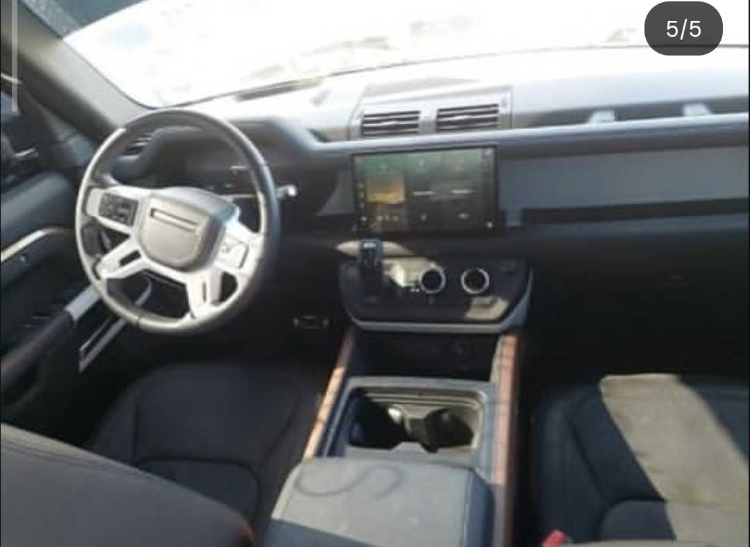 Car Image 2024 LAND ROVER DEFENDER