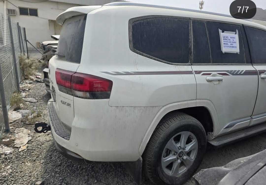 Car Image 2025 TOYOTA LAND CRUISER