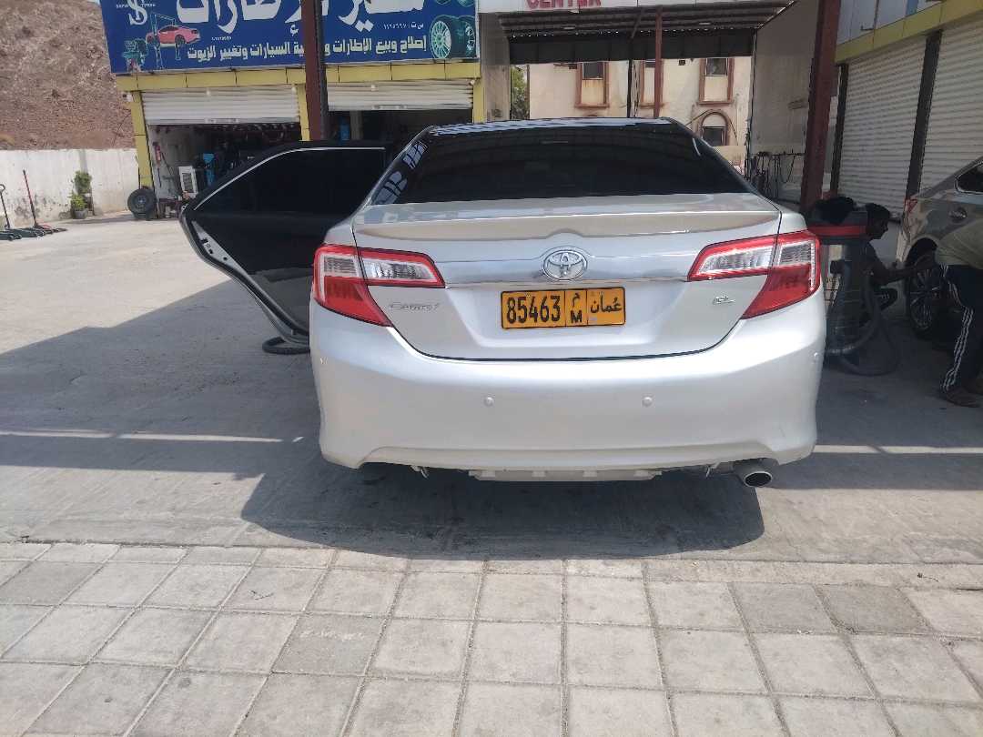 Car Image 2013 TOYOTA CAMRY LE