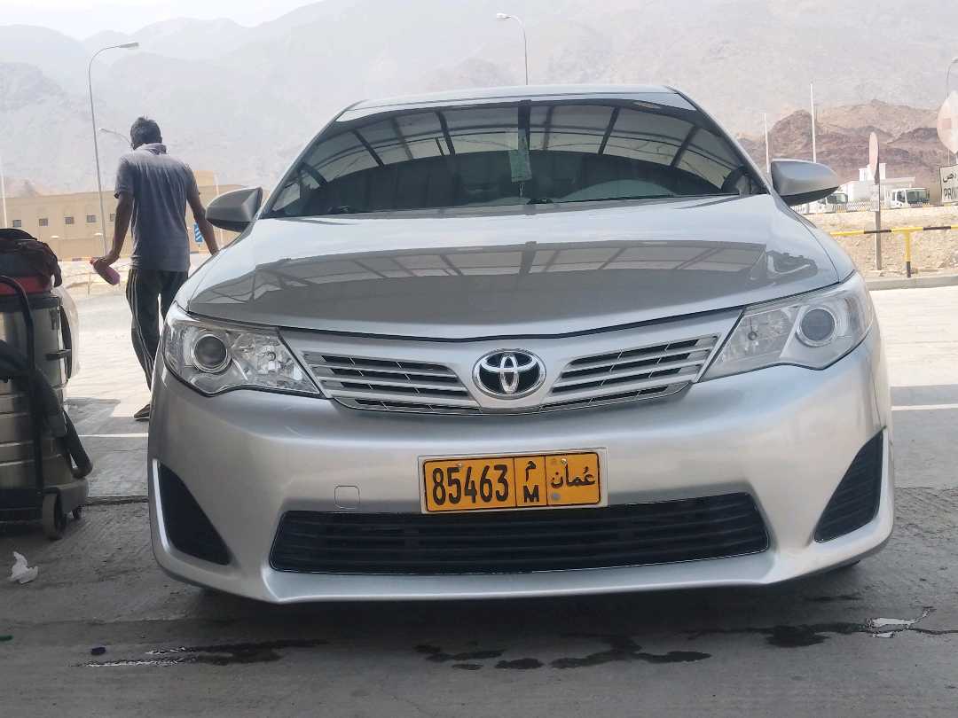 Car Image 2013 TOYOTA CAMRY LE
