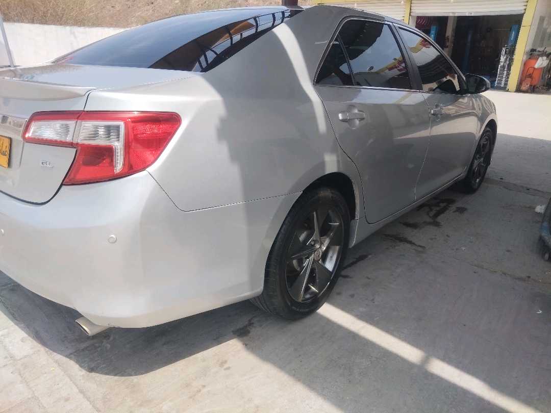 Car Image 2013 TOYOTA CAMRY LE