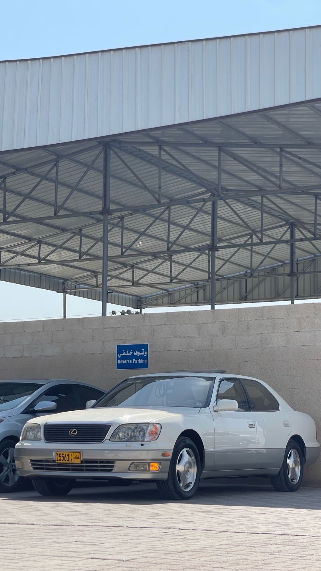 Car Image 1998 LEXUS LS 400