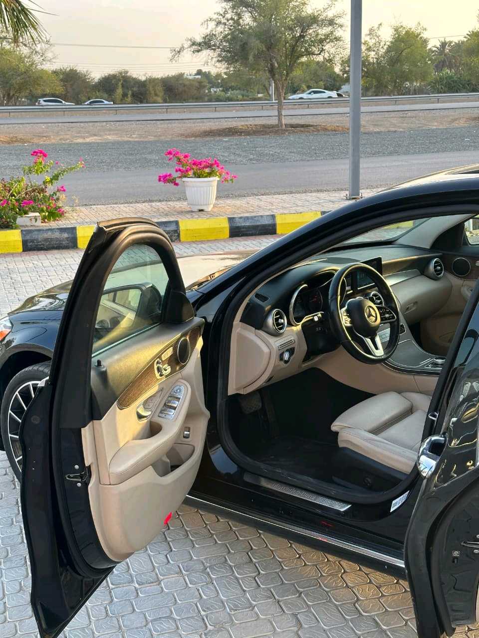 Car Image 2019 MERCEDES C Class 300