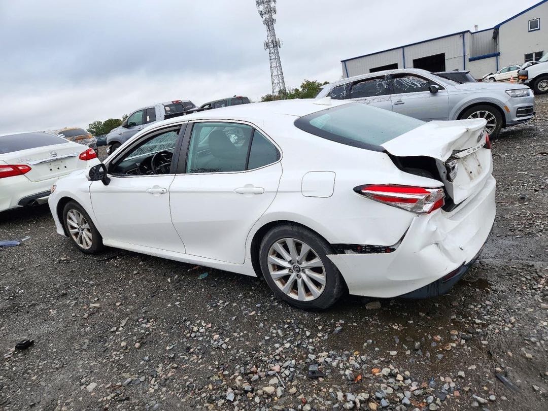 Car Image 2019 TOYOTA CAMRY