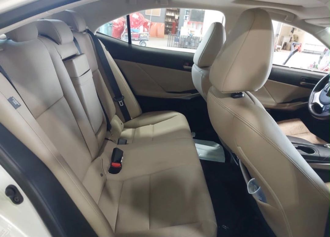 Car Image 2018 LEXUS IS