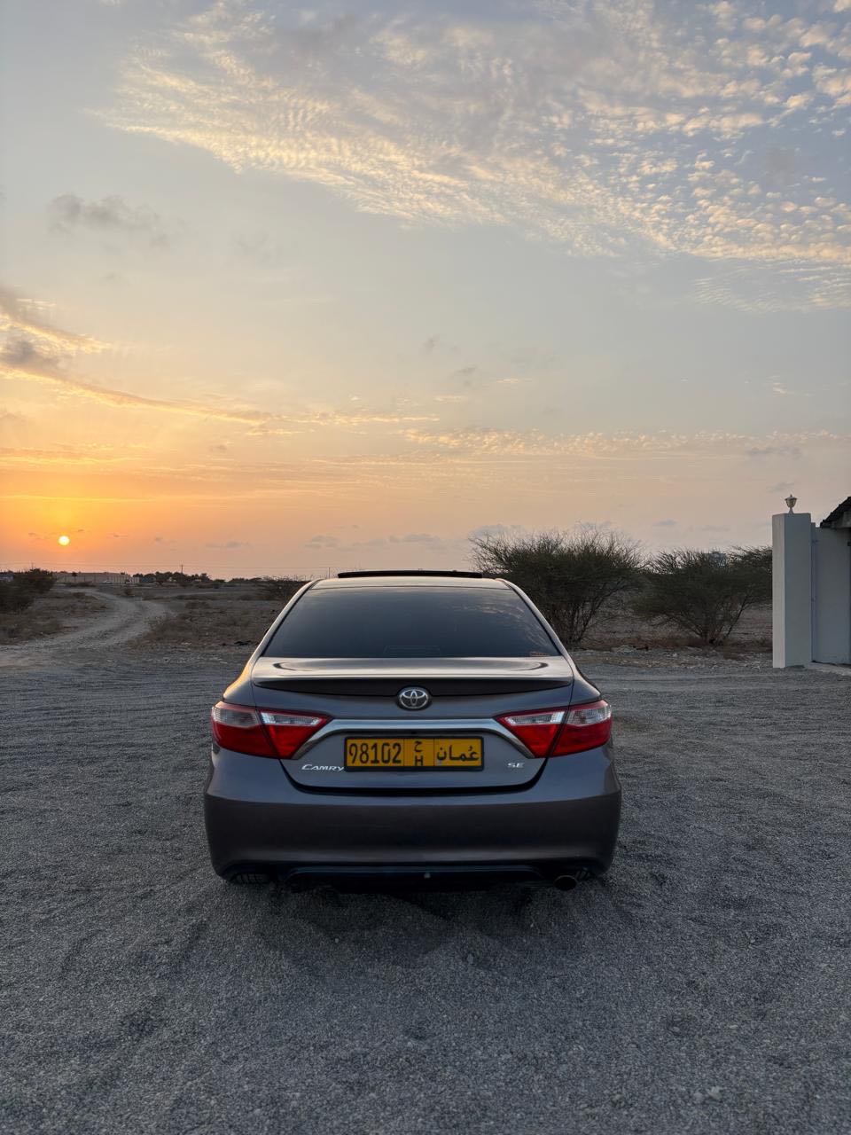 Car Image 2017 TOYOTA CAMRY SE