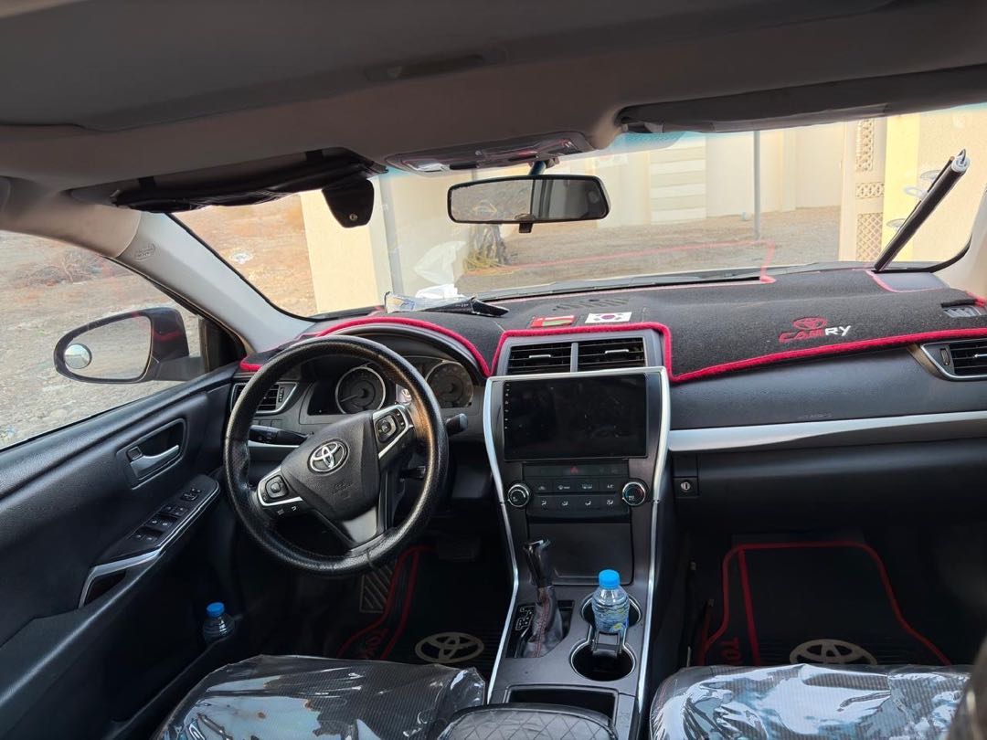 Car Image 2017 TOYOTA CAMRY SE
