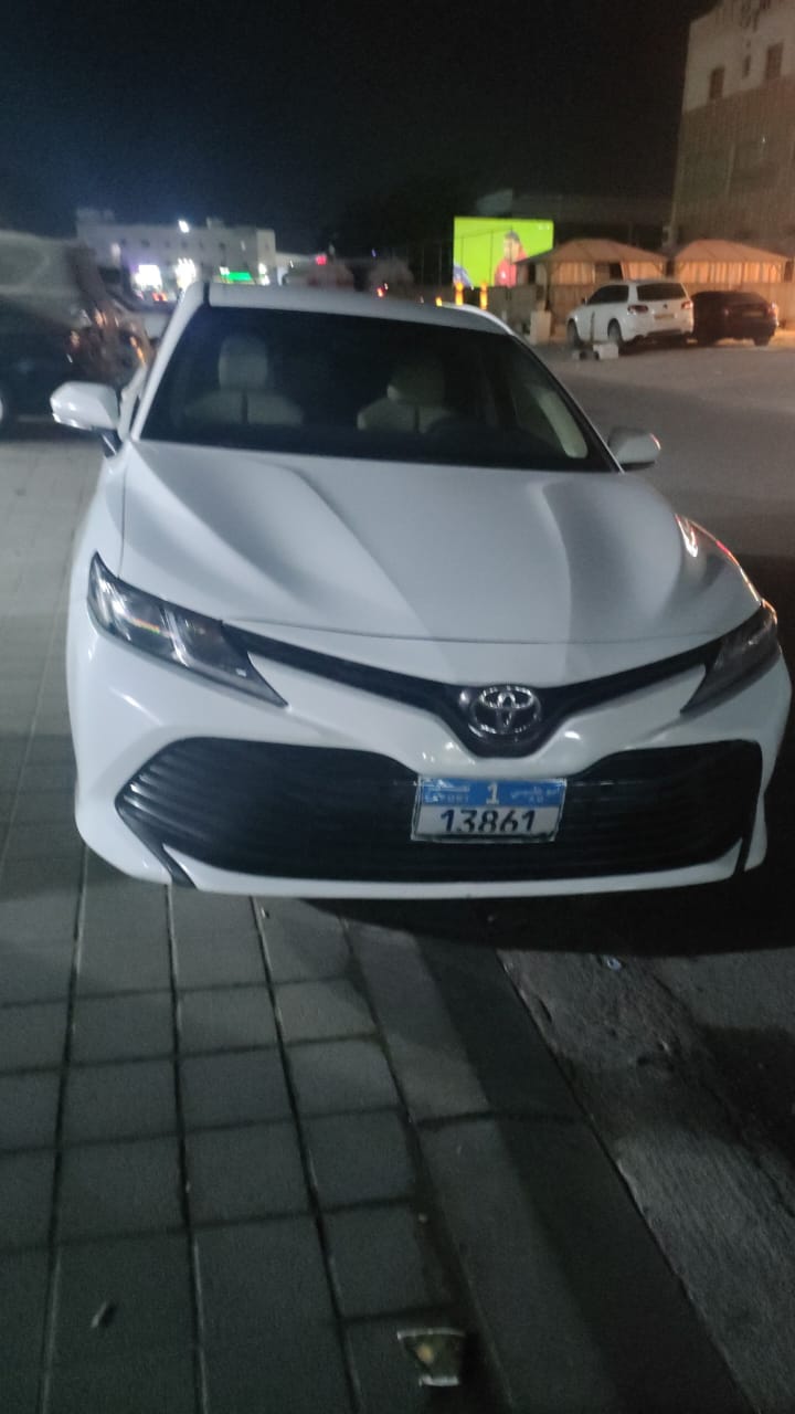 TOYOTA CAMRY 2019