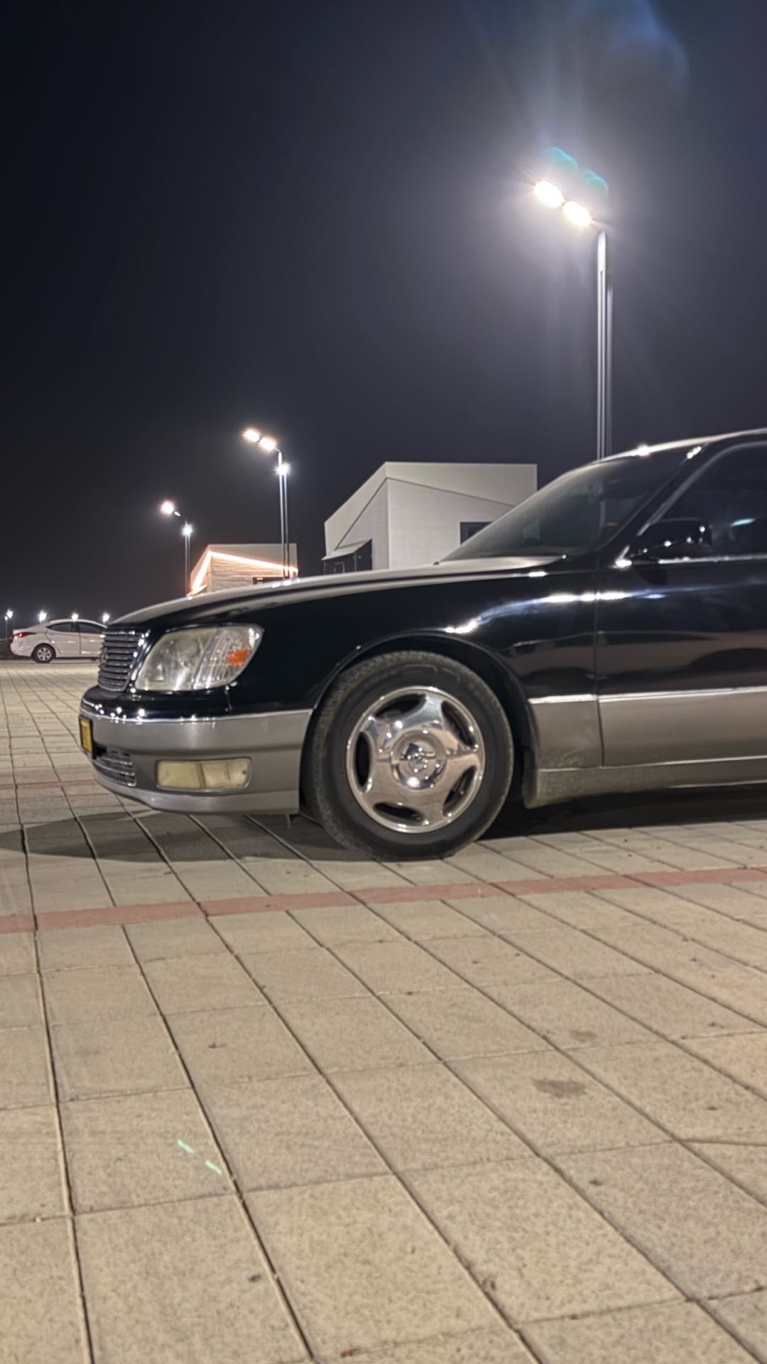 Car Image 1999 LEXUS LS 400