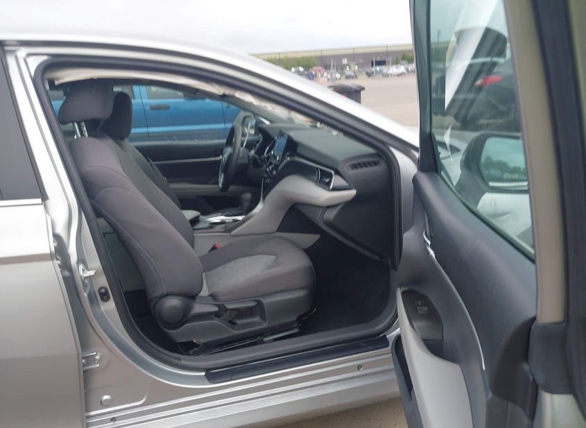 Car Image 2023 TOYOTA CAMRY