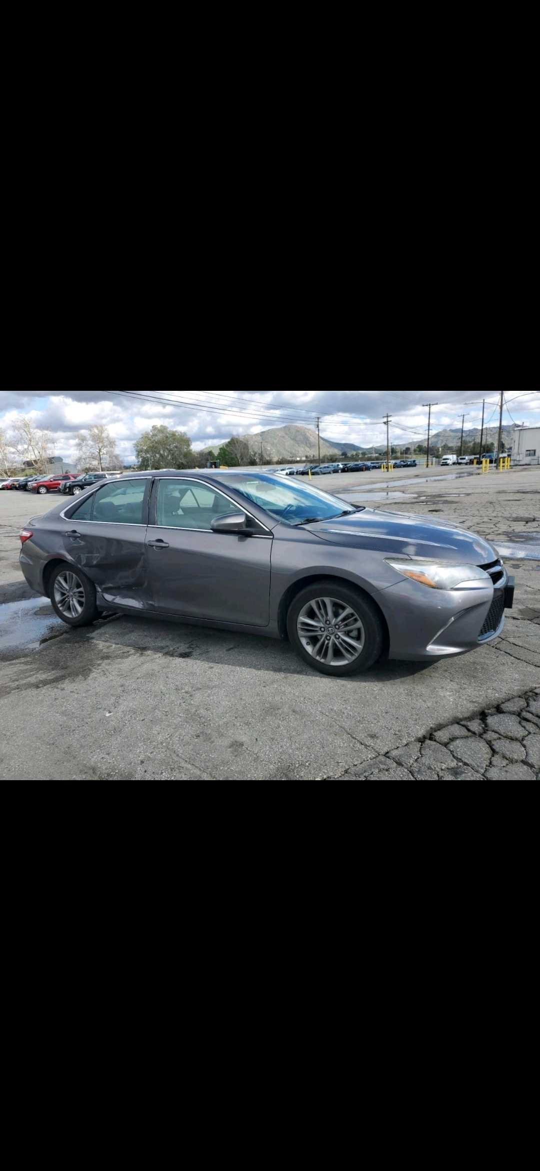 Car Image 2017 TOYOTA CAMRY SE