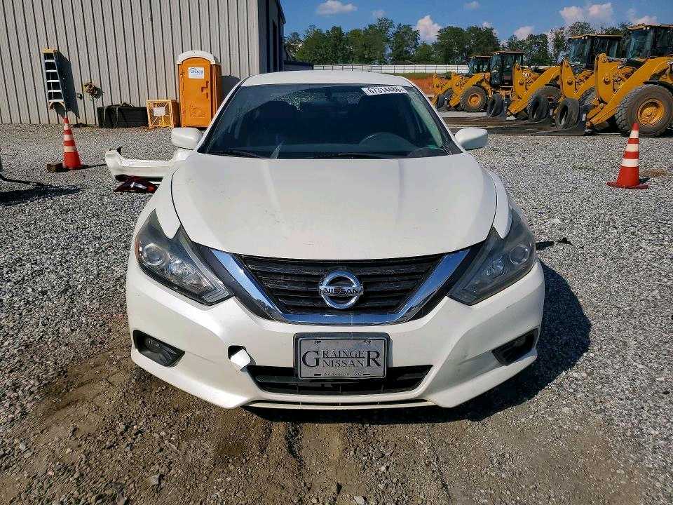 Car Image 2018 NISSAN ALTIMA